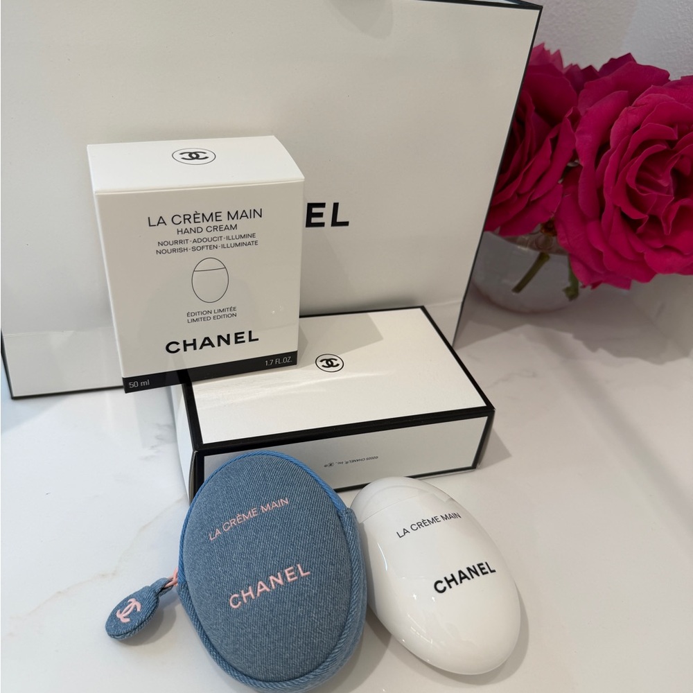 CHANEL La Crème Main with Denim Blue Case